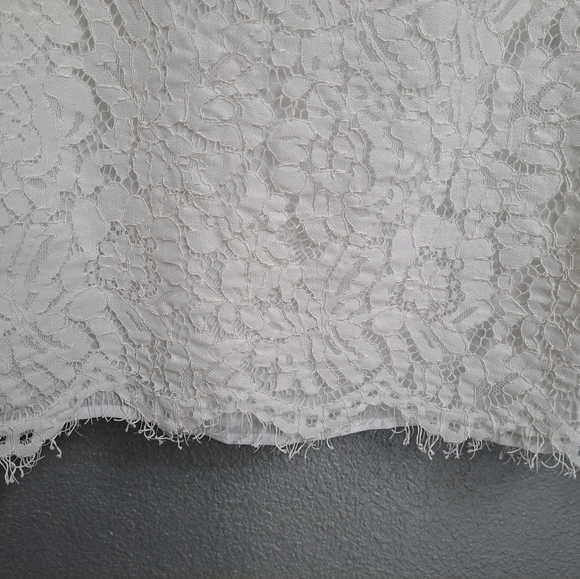 Lulus Shoulder Lace Top With Tie Sleeves    Size L - Picture 9 of 10